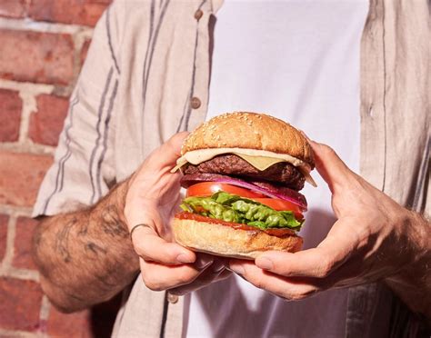 Discover Delicious Healthy Burgers & Salads Made Fresh To Order