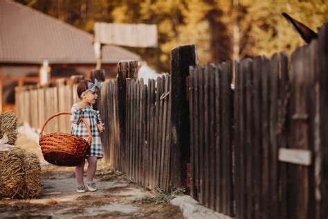 Free picture: childhood, village, child, playful, innocence, enjoying