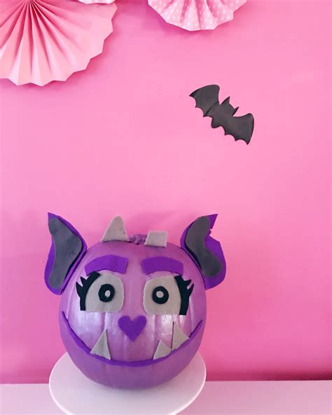 Vampirina Pumpkin Template