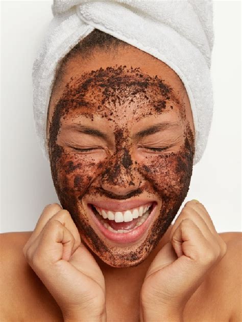 DIY coffee face masks for glowing skin : Healthshots