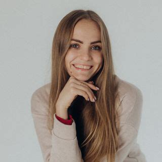 Oksana S., Certified philologist with 7+ years' teaching experience who ...