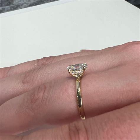 14K Gold (1.05ct) Hidden Halo Oval Lab Grown Diamond Engagement Ring