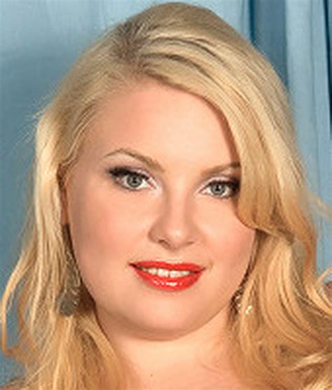 Unveiling The Allure Of Scarlett Rouge