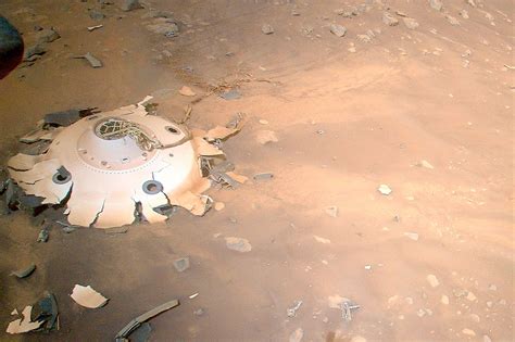 NASA's Ingenuity Mars Helicopter Spots Wreckage from Perseverance Rover ...
