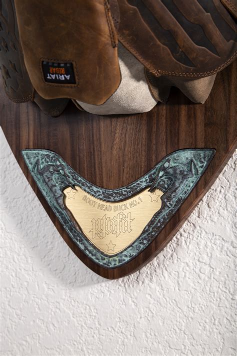 Boot Head Bucks — FREEHAND PROFIT