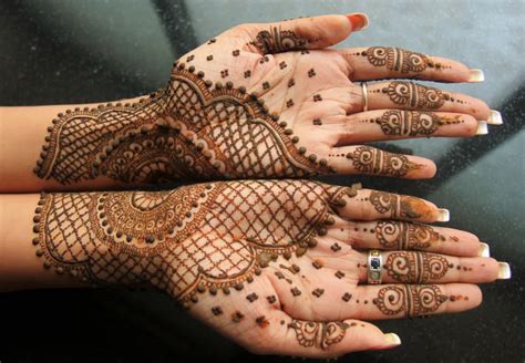 check  hennas main ingredients