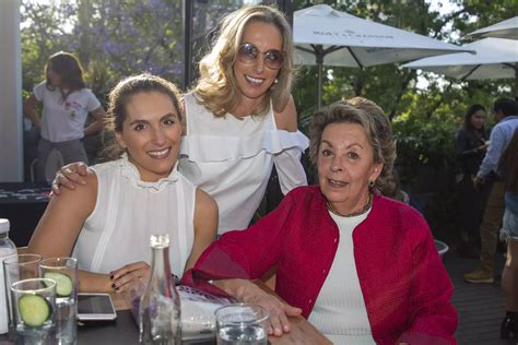 Paola Gallo y Mónica Díaz en el lanzamiento de Troop