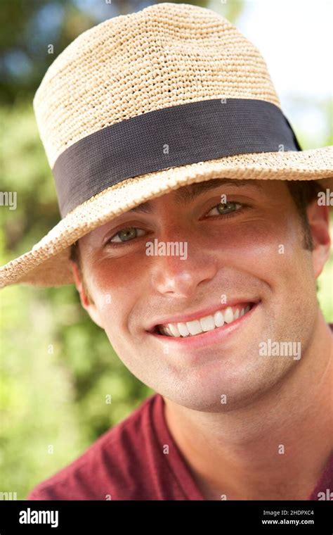 man straw hat guy men straw hats stock photo alamy