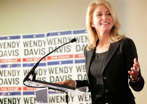 Life through the Lens: Wendy Davis opens campaign office in McAllen