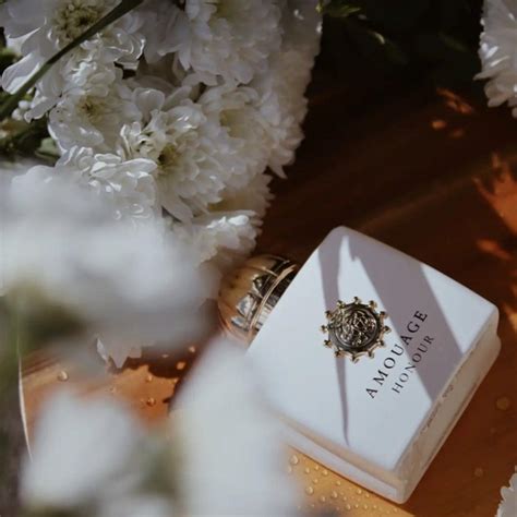 Nước hoa nữ Amouage Honour Woman | namperfume