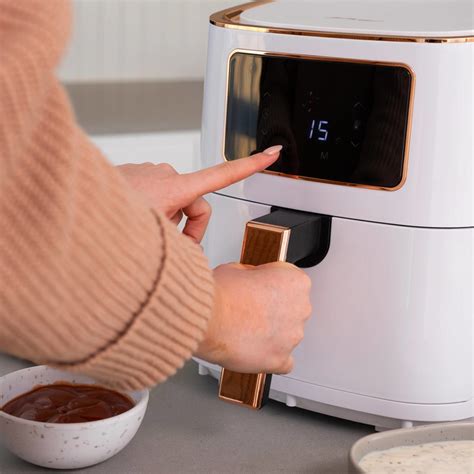 Healthy Choice Digital Air Fryer 7L White | Kitchen Warehouse™