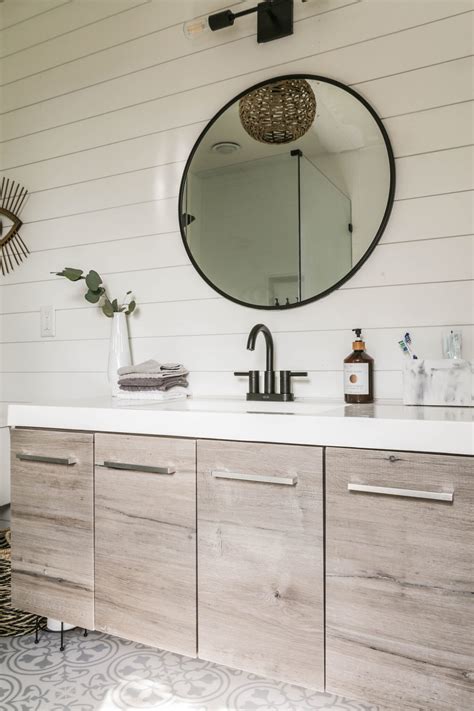 DIY Bath Tub Skirt for Under $25 - Jacuzzi Bath Side Panel Transformation