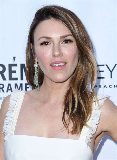 ELIZABETH HENDRICKSON at 2018 Daytime Emmy Awards Nominee Reception in