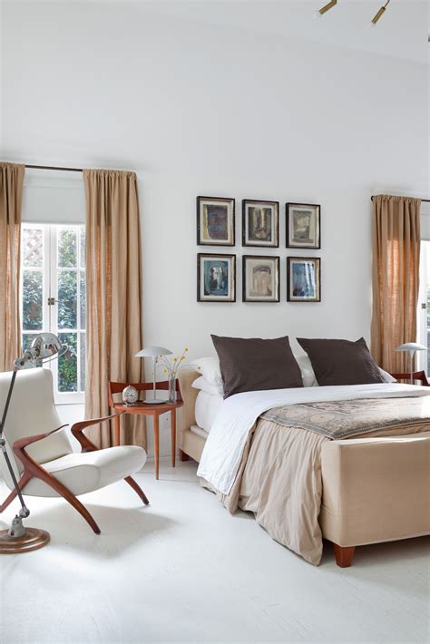 Drapes vs. Curtains: How to Choose the Right Window Treatment for Your Room