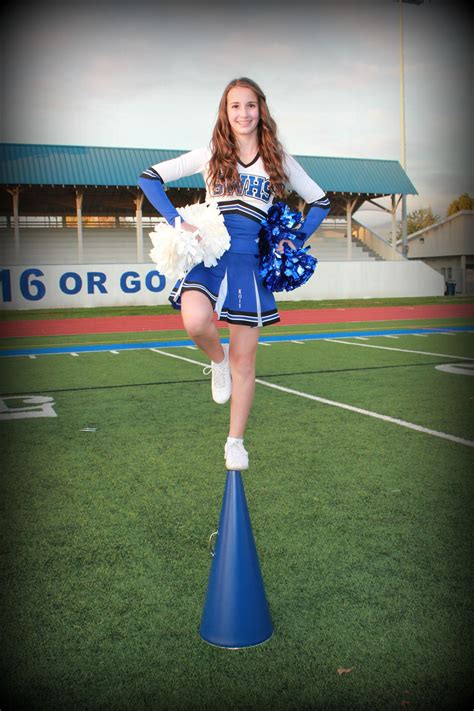 Kait her sophmore year cheering for the cubs | Cute cheerleaders, Cute
