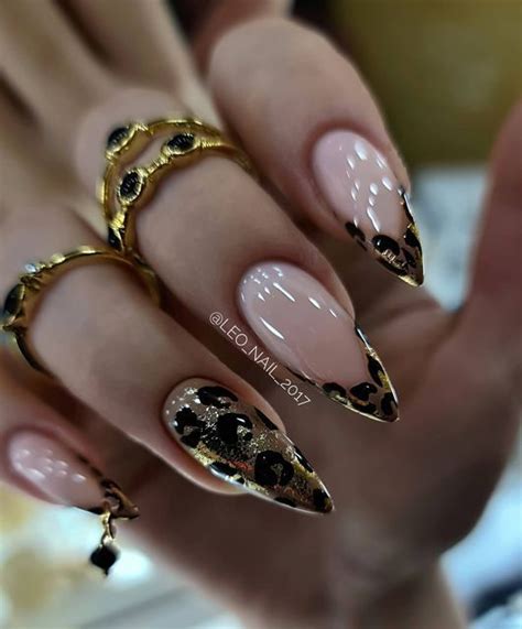 ⚜️Маникюр Иркутск Лисиха⚜️ on Instagram: "💣Золотой Лео 🐆💥💥💥 Камуфляж ...