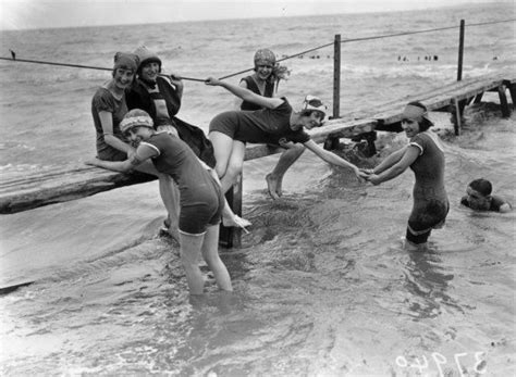 Pin on Старые фотографии. Old photos