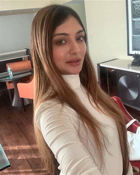 khushi mukherjee web series wikipedia pictures age affairs
