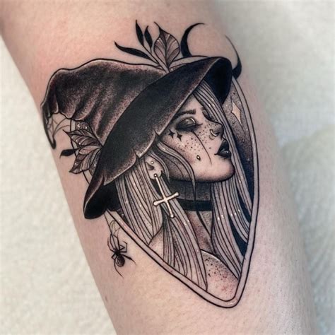 Tatuagem De Bruxa Significado - Significado de Tatuagens de Bruxa | Significados de Tatuagens | BlendUp
