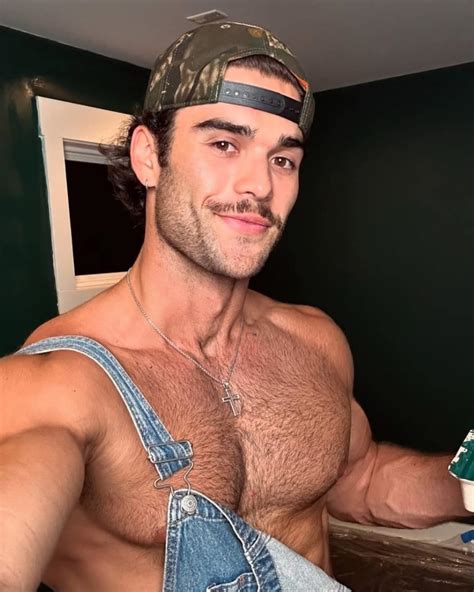 Music - OnlyFans star Hunter McVey joins the cast of 9-1-1: Nashville