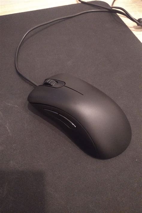 Blacked out Zowie Ec2-A white : r/MouseReview