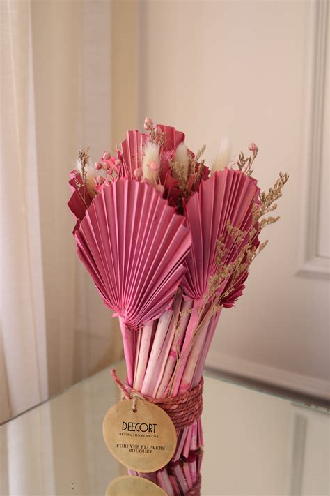 How to navigate the personalized services offered by Decort funeral home 26