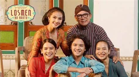 4 Rekomendasi Film Indonesia Bertema Keluarga yang Wajib Ditonton ...