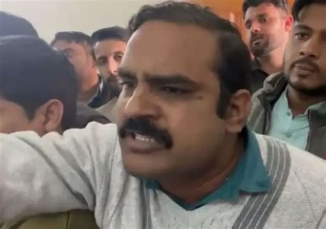 aadalt  shafy shad aslm ky drkhoast dmant mnthor kr ly bbc news ardo