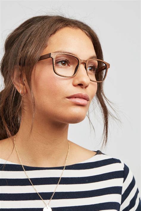 How to Choose Glasses Frames for Your Face Shape