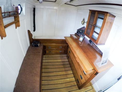 Inside the 147-year-old clipper ship Cutty Sark - CNET