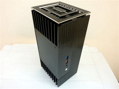 FanlessTech: Akasa Turing update