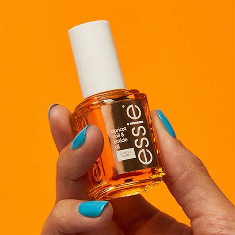 Cuticle oil and cuticle care with apricot - Essie