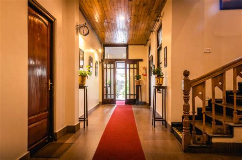 10 Best Heritage & Boutique Hotels in Darjeeling, India