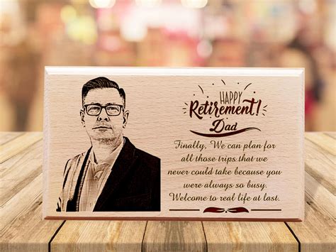 Personalized Retirement Gifts for Men & Women