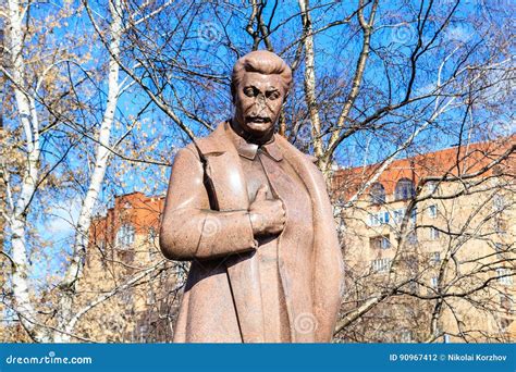 Monument To Stalin. Park of Arts `Museon` Editorial Photography - Image ...