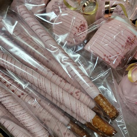 Rose Gold Party Favors. Sweet sixteen. Quinceanera. Rose gold candy ta
