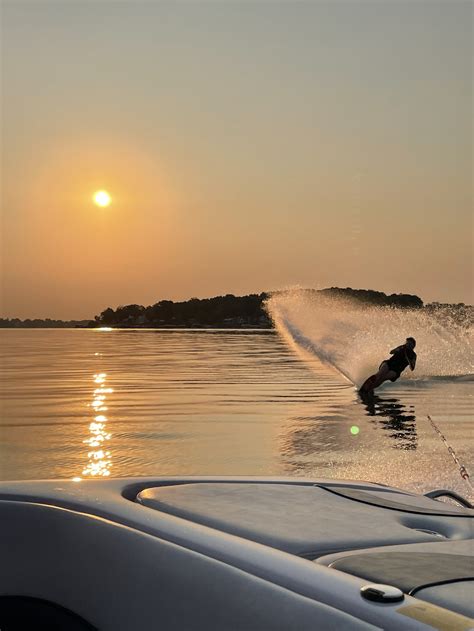 About Diamond Lake — Diamond Lake Association