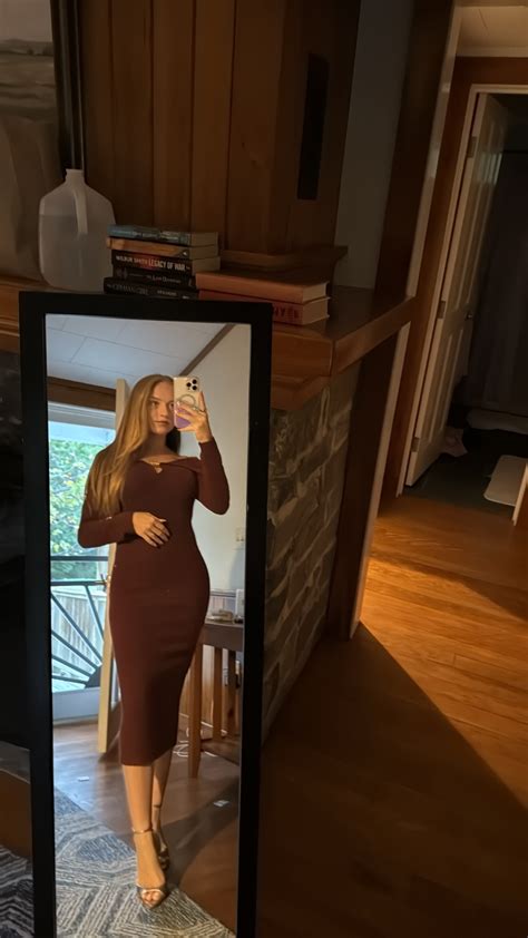 Katelyn Campisi's feet