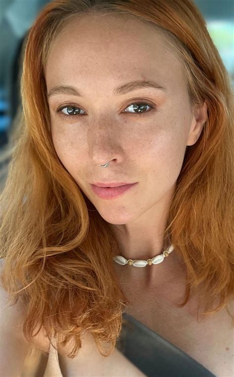 come on, let's exercise. Let's open our chakras : r/SFWRedheads