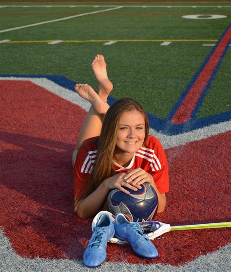 Collection 93+ Pictures Female Bare Feet Photos Superb