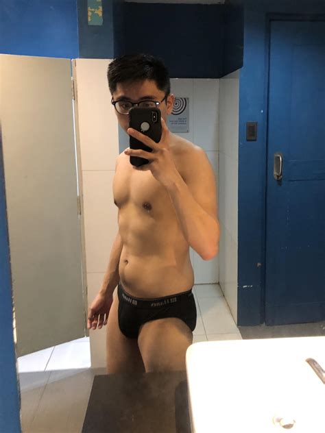 feeling myself after the gym : r/AsianGuysNSFW