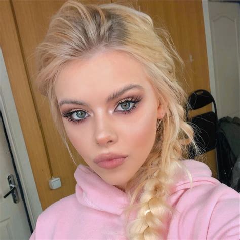 Маша Кондратенко показала фото, на которых ее не узнать - IVONA.UA