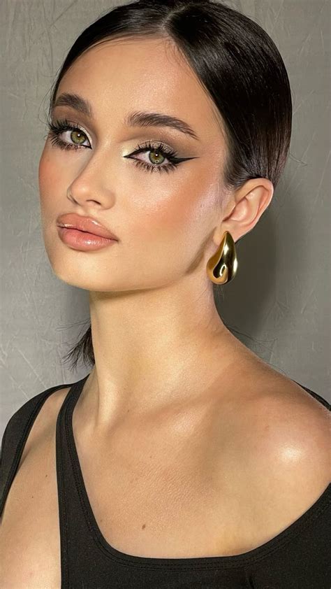 Вечерний макияж макияж на выпускной cat eyes cut crease вечерняя ...