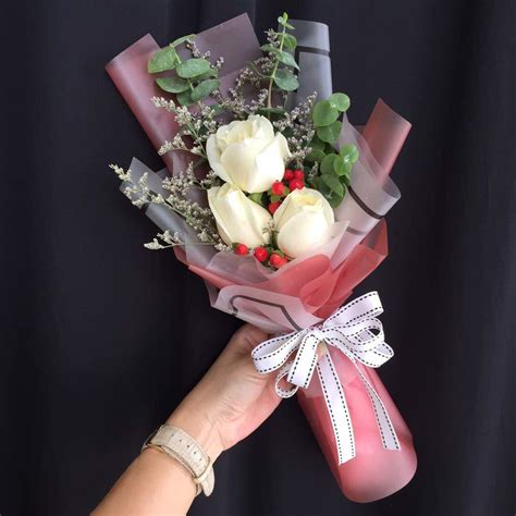 hb hand bouquet  precious petals sdn bhd
