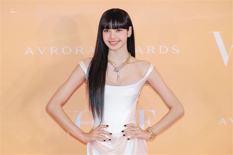 FYTT on Twitter | Fashion event, Fashion, Women