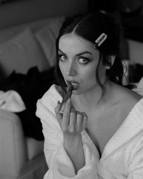 Ana de Armas [No Time to Die] : r/BondGirlsNSFW