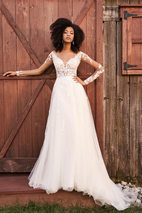Lace Wedding Dresses near me | Peoria, Bloomington, Central Illinois Brides