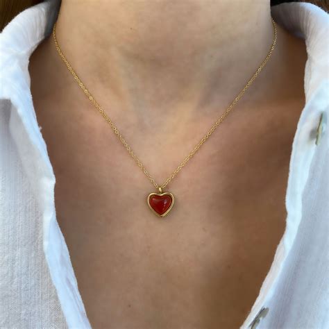 Red heart necklace – Artofit
