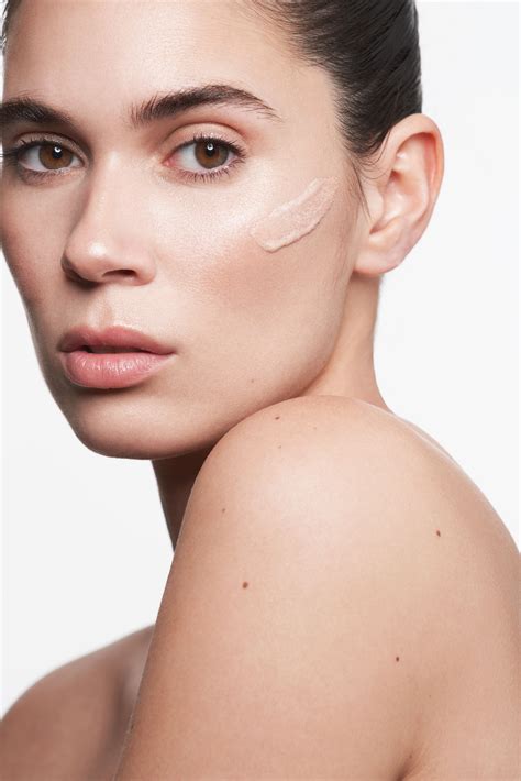 Angela Rei - Mannequin