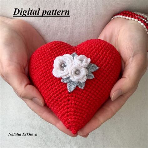 13 Throb-Worthy Red Heart Crochet Patterns - Crochet Life